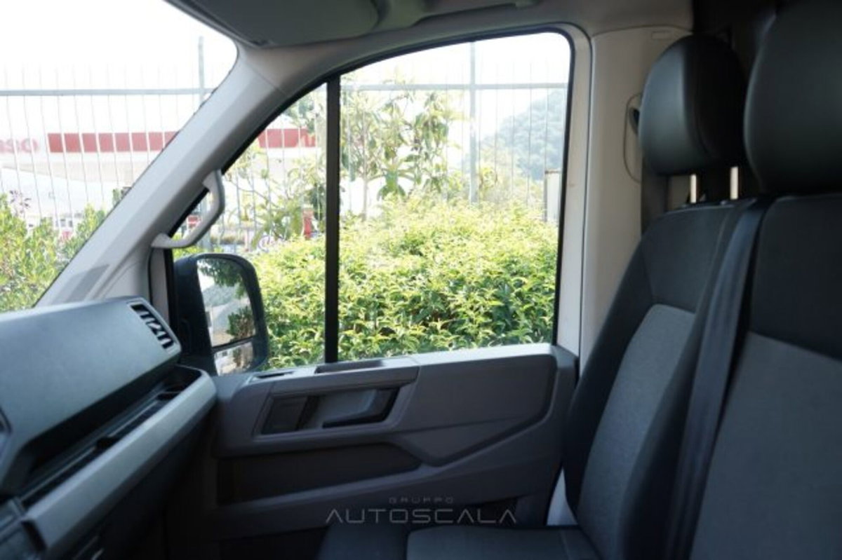 Volkswagen Veicoli Commerciali Crafter Furgone 30 2.0 TDI 140CV PM-TA Furgone Logistic (13)