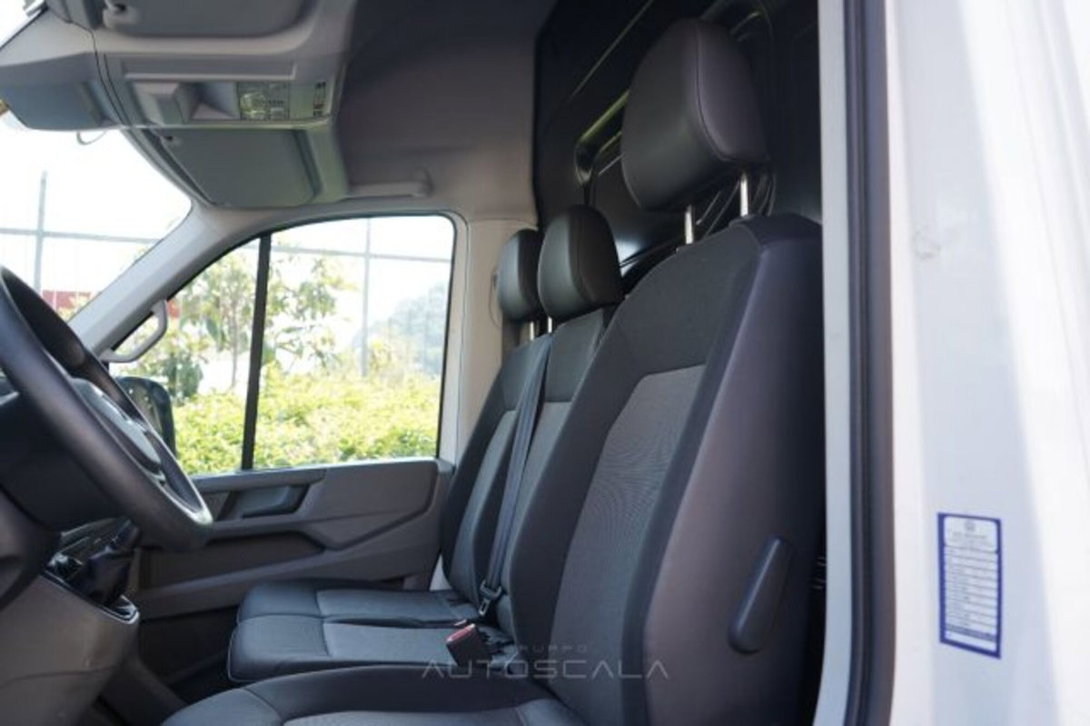 Volkswagen Veicoli Commerciali Crafter Furgone 30 2.0 TDI 140CV PM-TA Furgone Logistic (7)