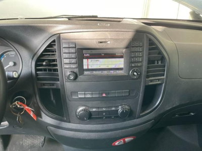 Mercedes-Benz Classe eVito Furgone 112 Furgone Long (14)