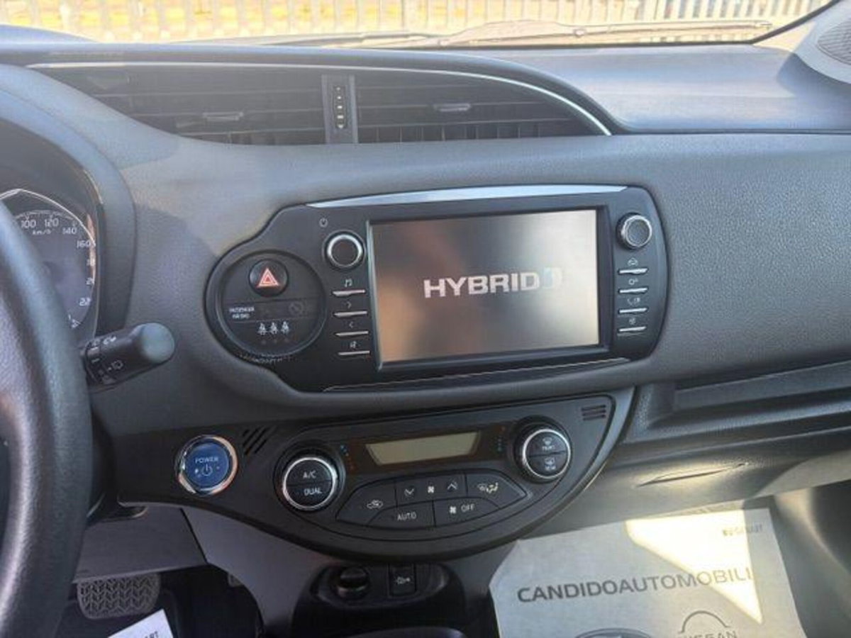 Toyota Yaris 1.5 Hybrid 5 porte Style (13)