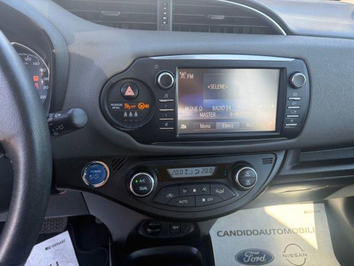 Toyota Yaris 1.5 Hybrid 5 porte Style (14)