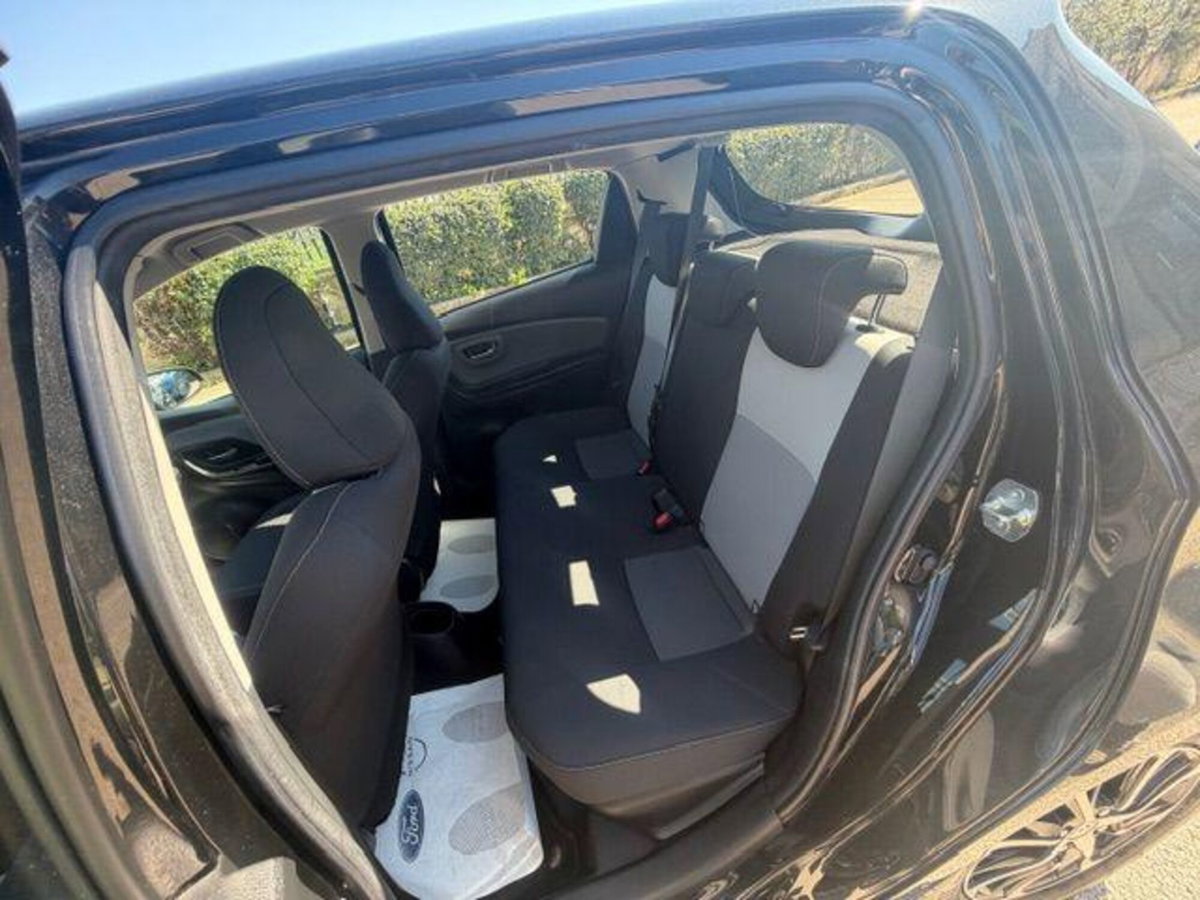 Toyota Yaris 1.5 Hybrid 5 porte Style (16)