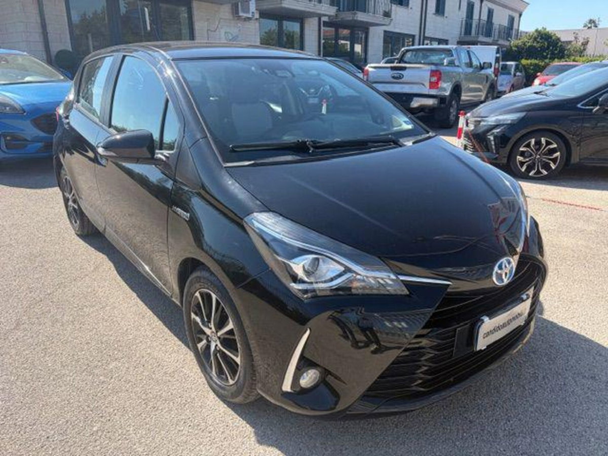 Toyota Yaris 1.5 Hybrid 5 porte Style (3)