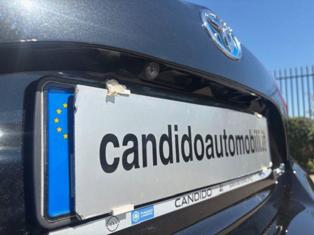 Toyota Yaris 1.5 Hybrid 5 porte Style (7)