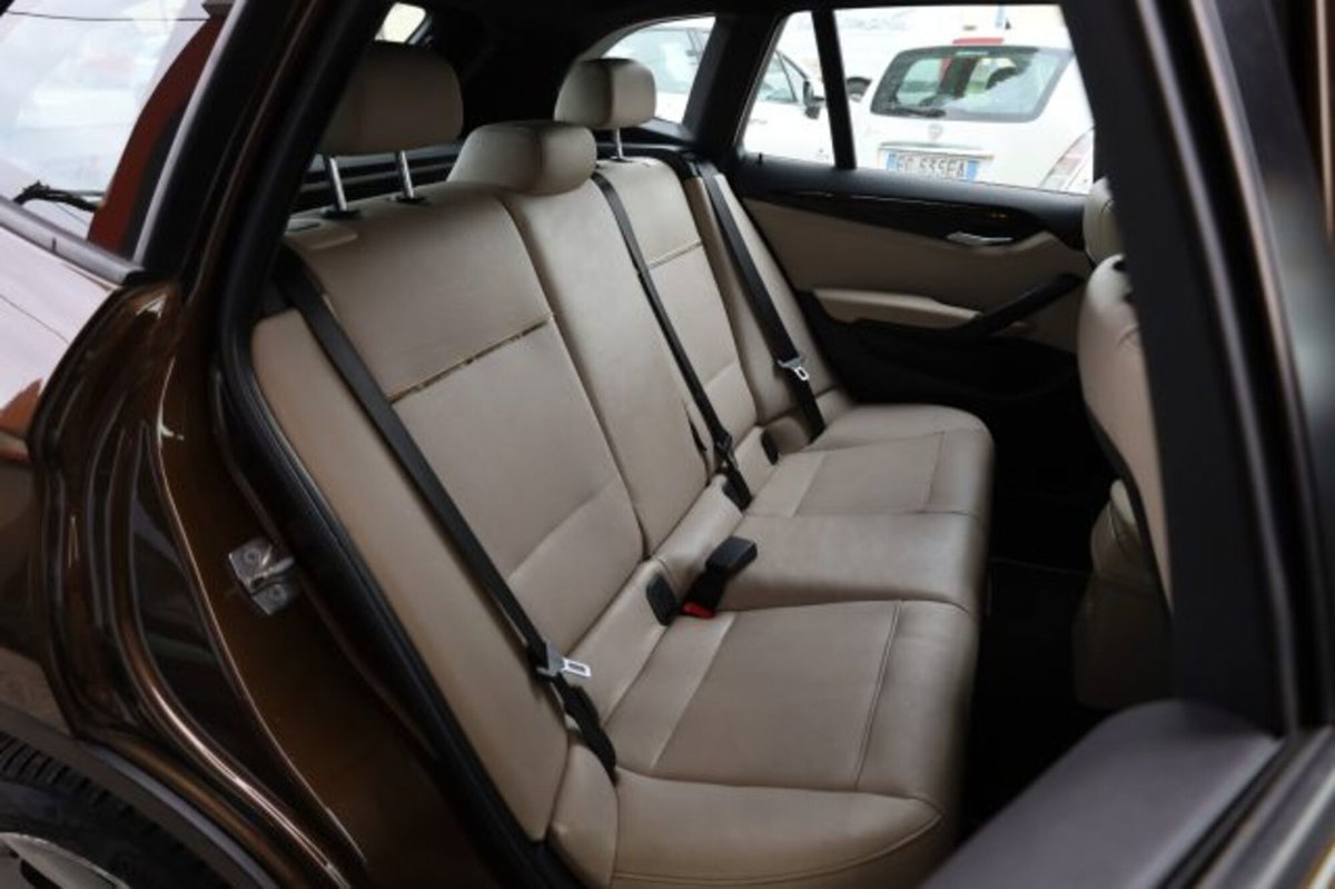 BMW X1 xDrive20d Attiva (11)
