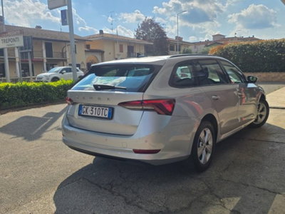 Skoda Octavia Station Wagon 2.0 TDI EVO SCR DSG Wagon Executive (10)