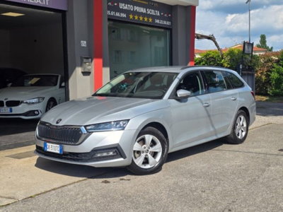 Skoda Octavia Station Wagon 2.0 TDI EVO SCR DSG Wagon Executive (16)