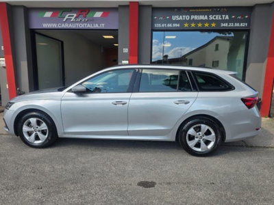 Skoda Octavia Station Wagon 2.0 TDI EVO SCR DSG Wagon Executive (2)