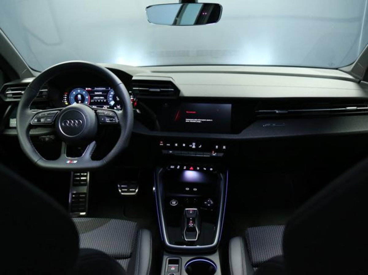 Audi A3 allstreet 2.0 tdi Identity Contrast 150cv s-tronic (12)