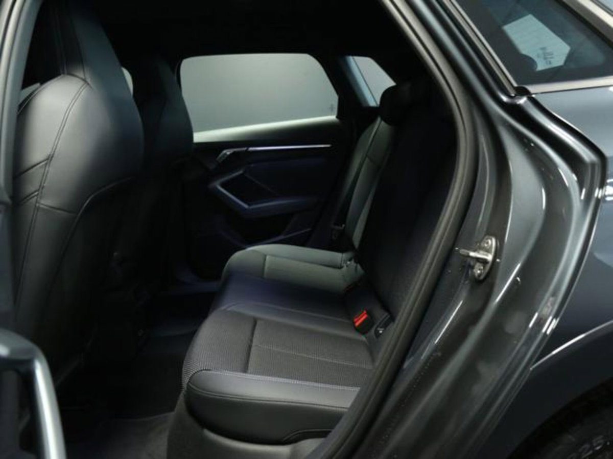 Audi A3 allstreet 2.0 tdi Identity Contrast 150cv s-tronic (9)