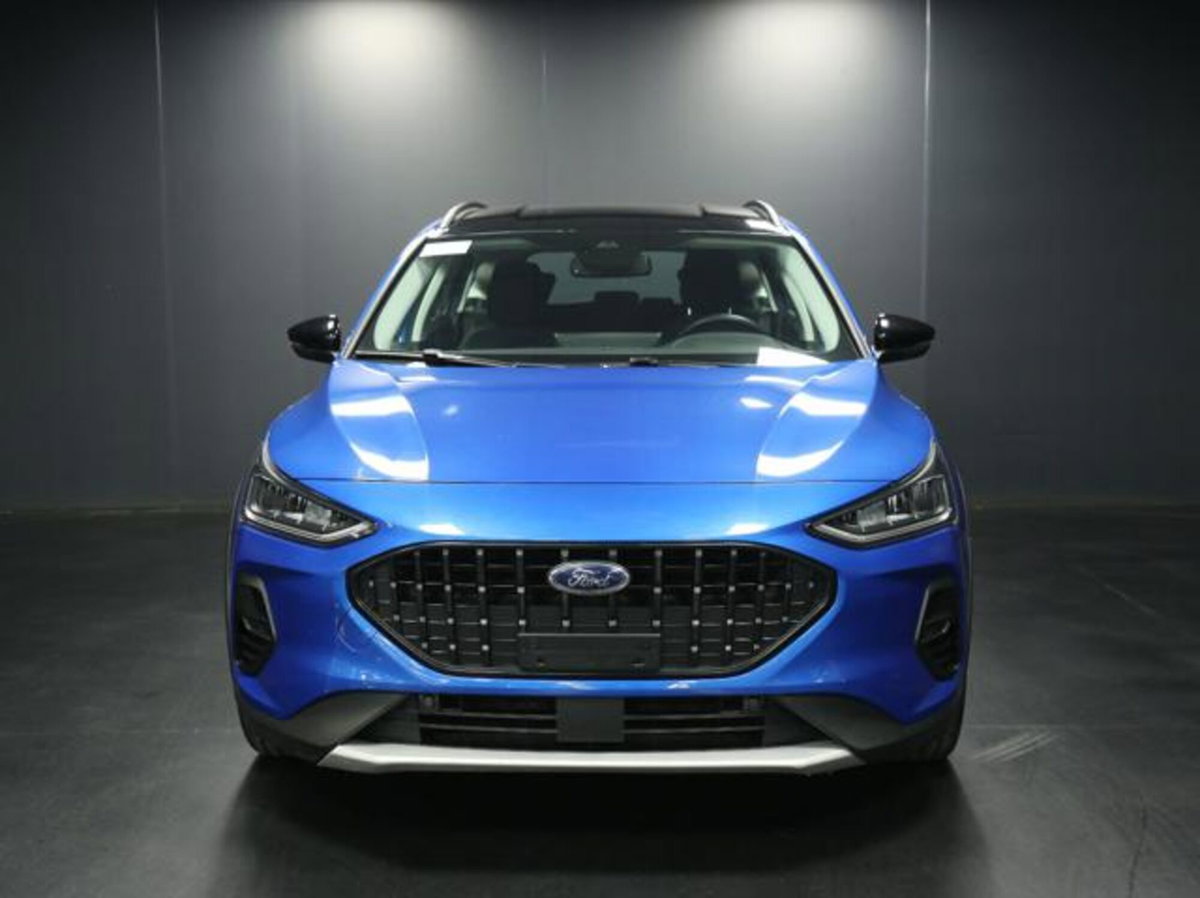 Ford Focus Station Wagon 1.5 EcoBlue 115 CV automatico SW Active Design (2)