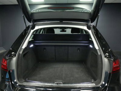 Audi A4 Avant 30 TDI/136 CV S tronic Business Advanced (8)