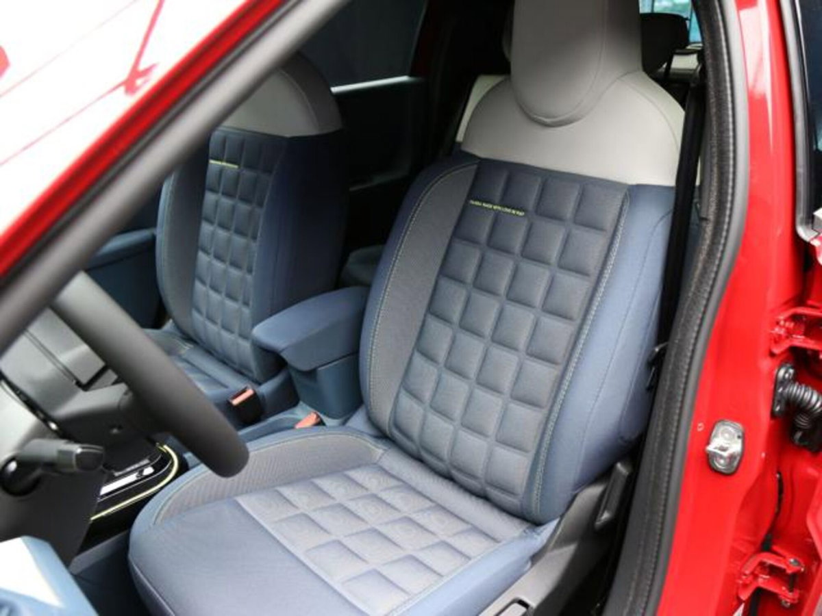 Fiat Grande Panda 1.2 hybrid La Prima 110cv edct (9)