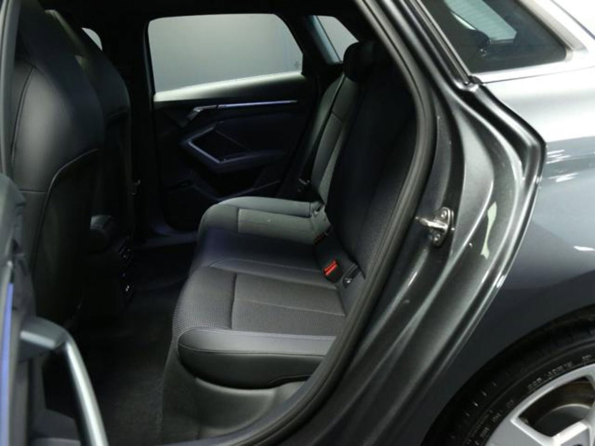 Audi A3 Sportback 35 TDI S tronic S line edition (10)
