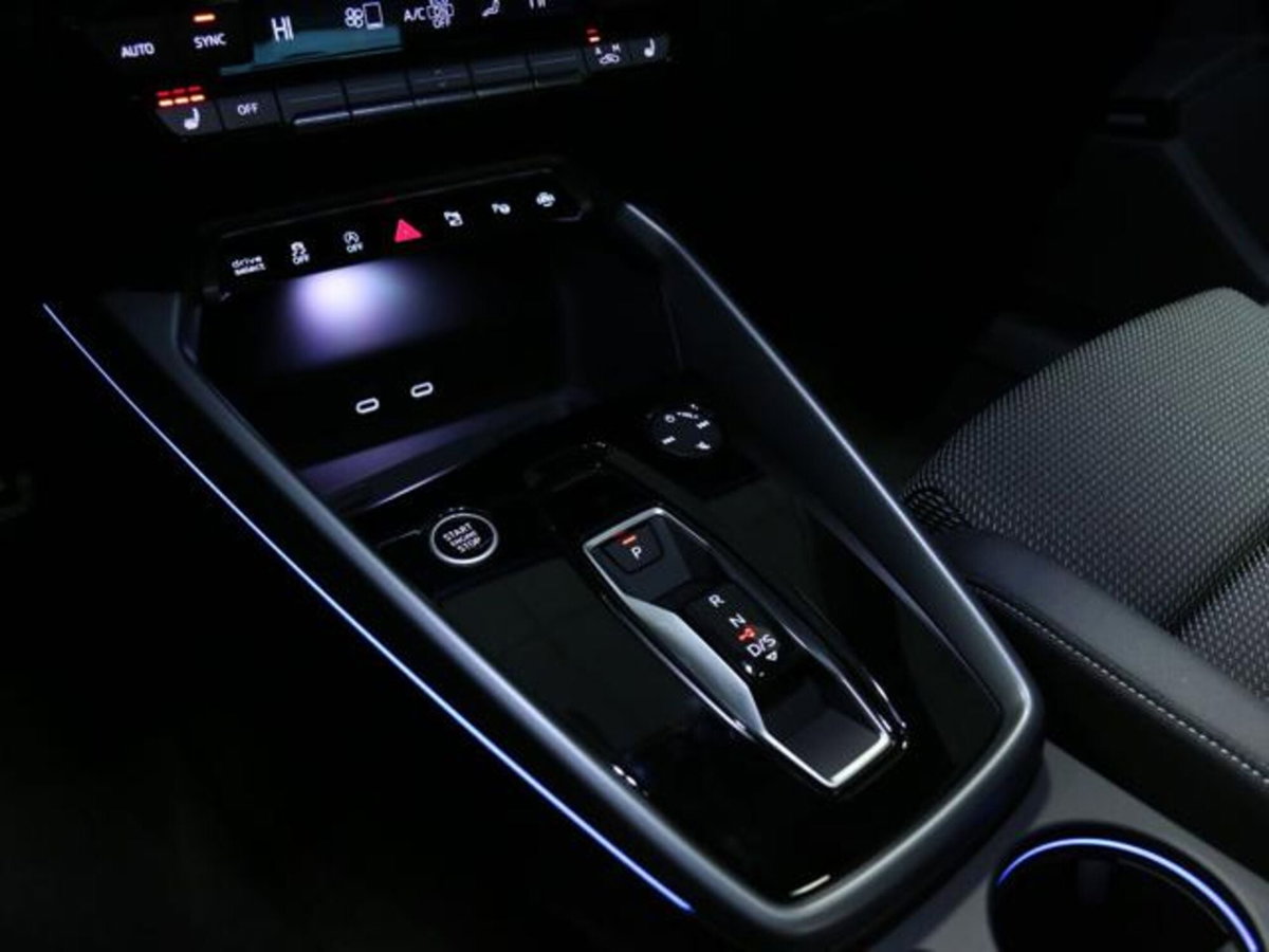 Audi A3 Sportback 35 TDI S tronic S line edition (12)