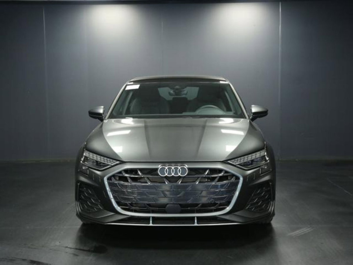 Audi A3 Sportback 35 TDI S tronic S line edition (2)