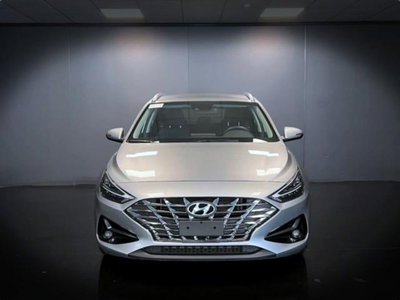 Hyundai i30 Fastback 1.0 T-GDI iMT 48V Prime (2)