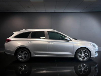 Hyundai i30 Fastback 1.0 T-GDI iMT 48V Prime (4)