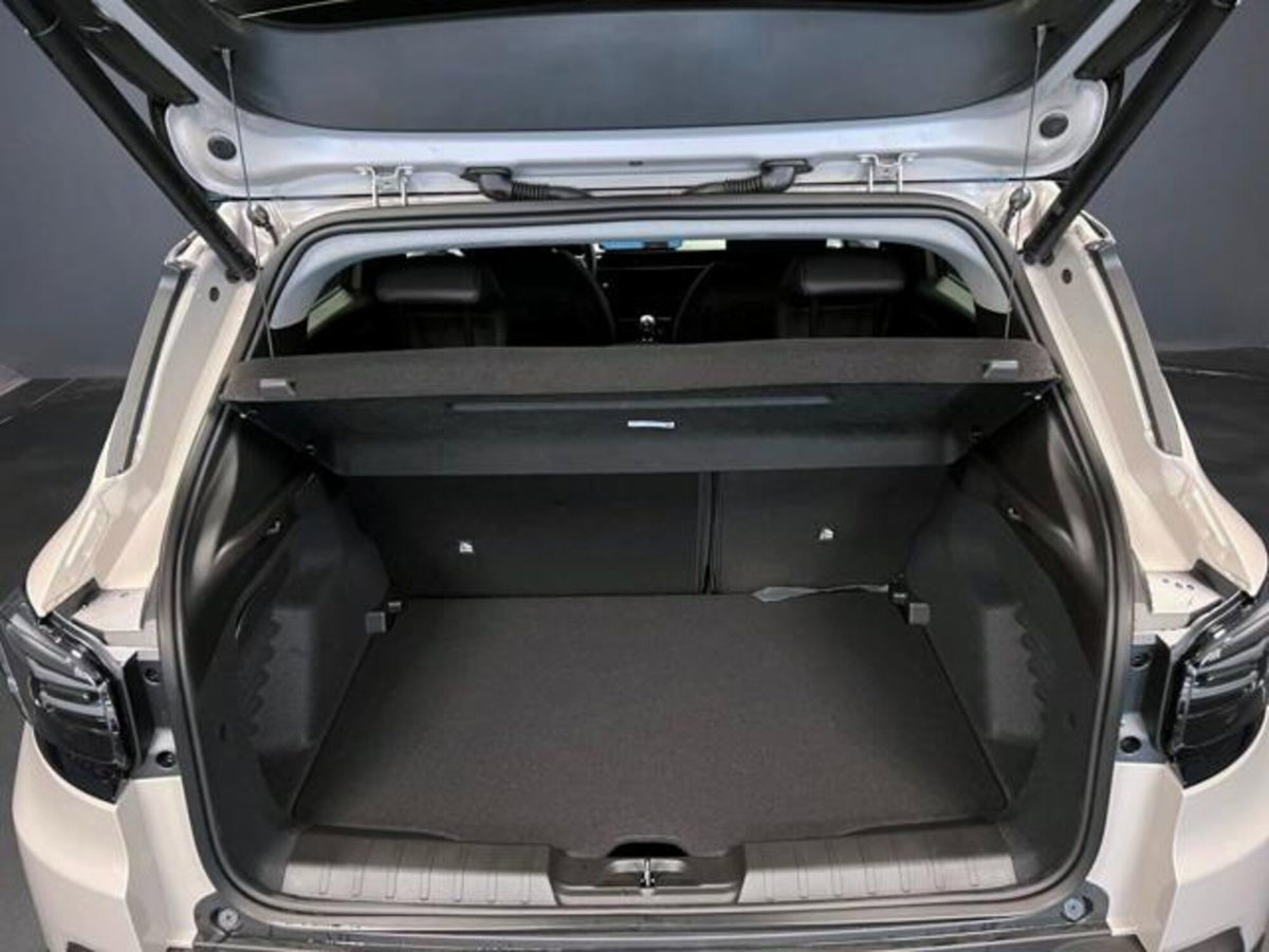 Jeep Avenger 1.2 turbo Summit fwd 100cv (12)