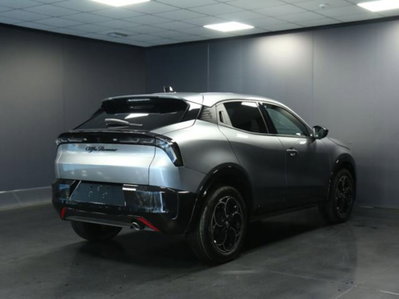 Alfa Romeo Junior 1.2 ibrida Q4 Ti 145cv edct6 (3)