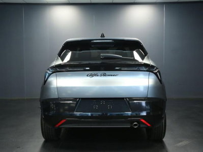 Alfa Romeo Junior 1.2 ibrida Q4 Ti 145cv edct6 (4)