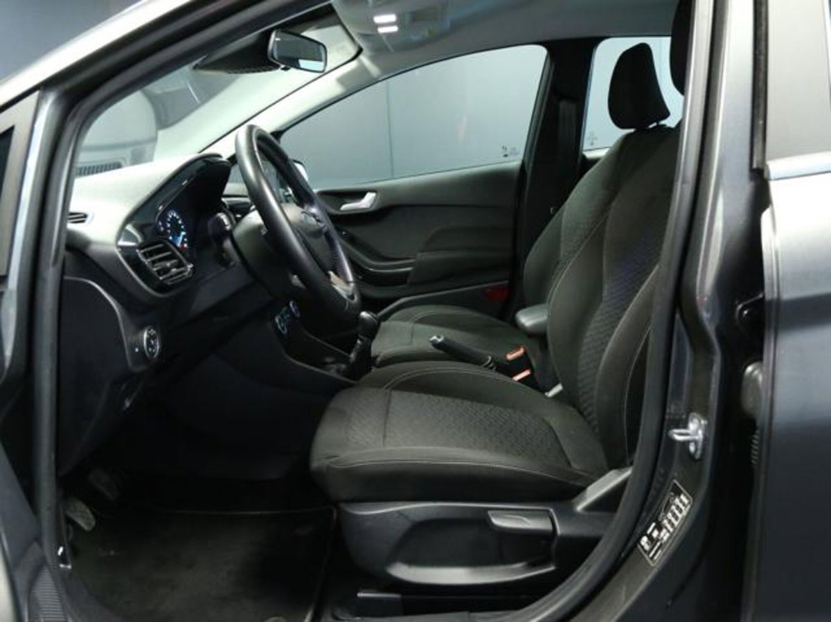 Ford Fiesta 1.1 75 CV 5 porte Titanium (11)