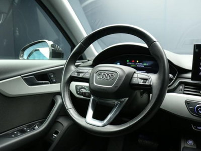 Audi A4 Avant 30 TDI/136 CV S tronic Business Advanced (12)