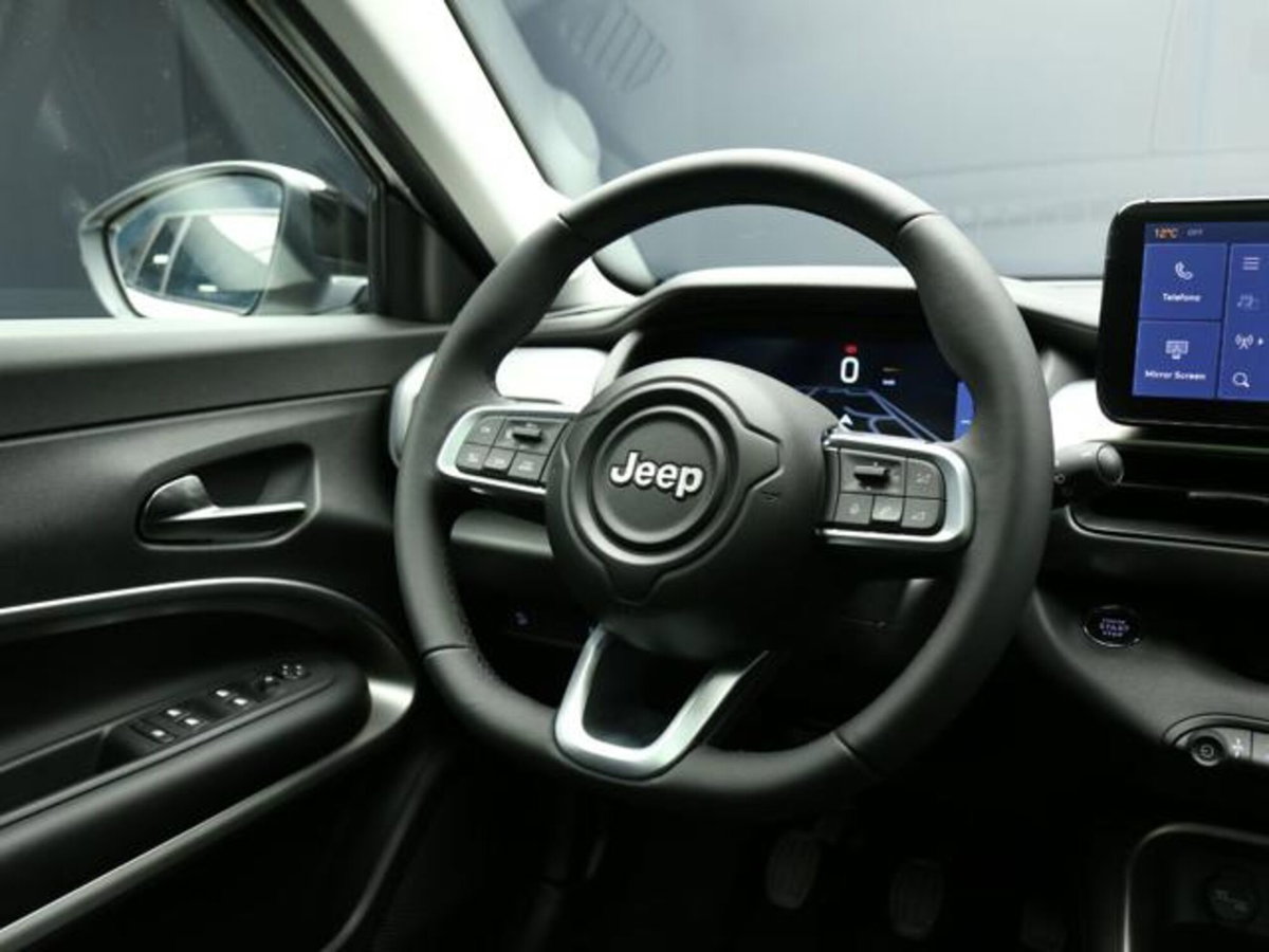 Jeep Avenger 1.2 turbo Summit fwd 100cv (13)