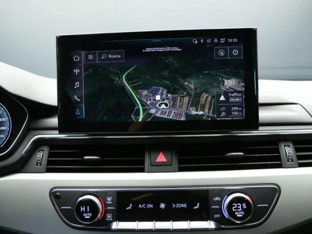 Audi A4 Avant 30 TDI/136 CV S tronic Business Advanced (14)