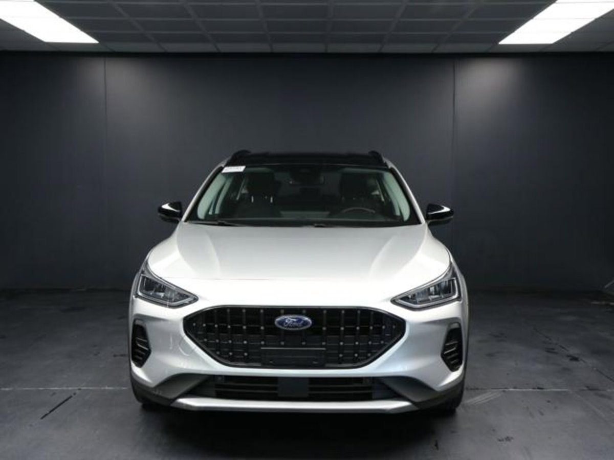 Ford Focus Station Wagon 1.5 EcoBlue 115 CV automatico SW Active Design (2)