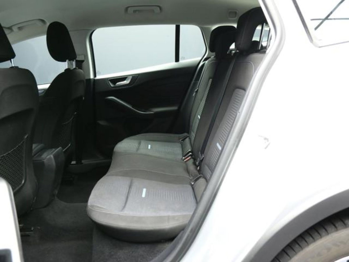 Ford Focus Station Wagon 1.5 EcoBlue 115 CV automatico SW Active Design (9)