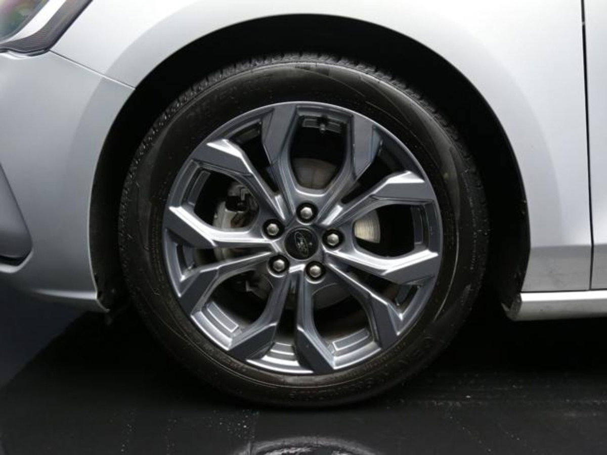 Ford Focus Station Wagon 1.5 EcoBlue 115 CV automatico SW ST-Line Design (6)