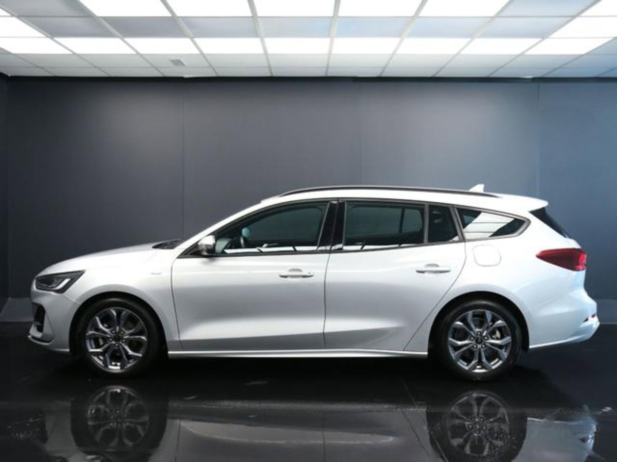 Ford Focus Station Wagon 1.5 EcoBlue 115 CV automatico SW ST-Line Design (7)