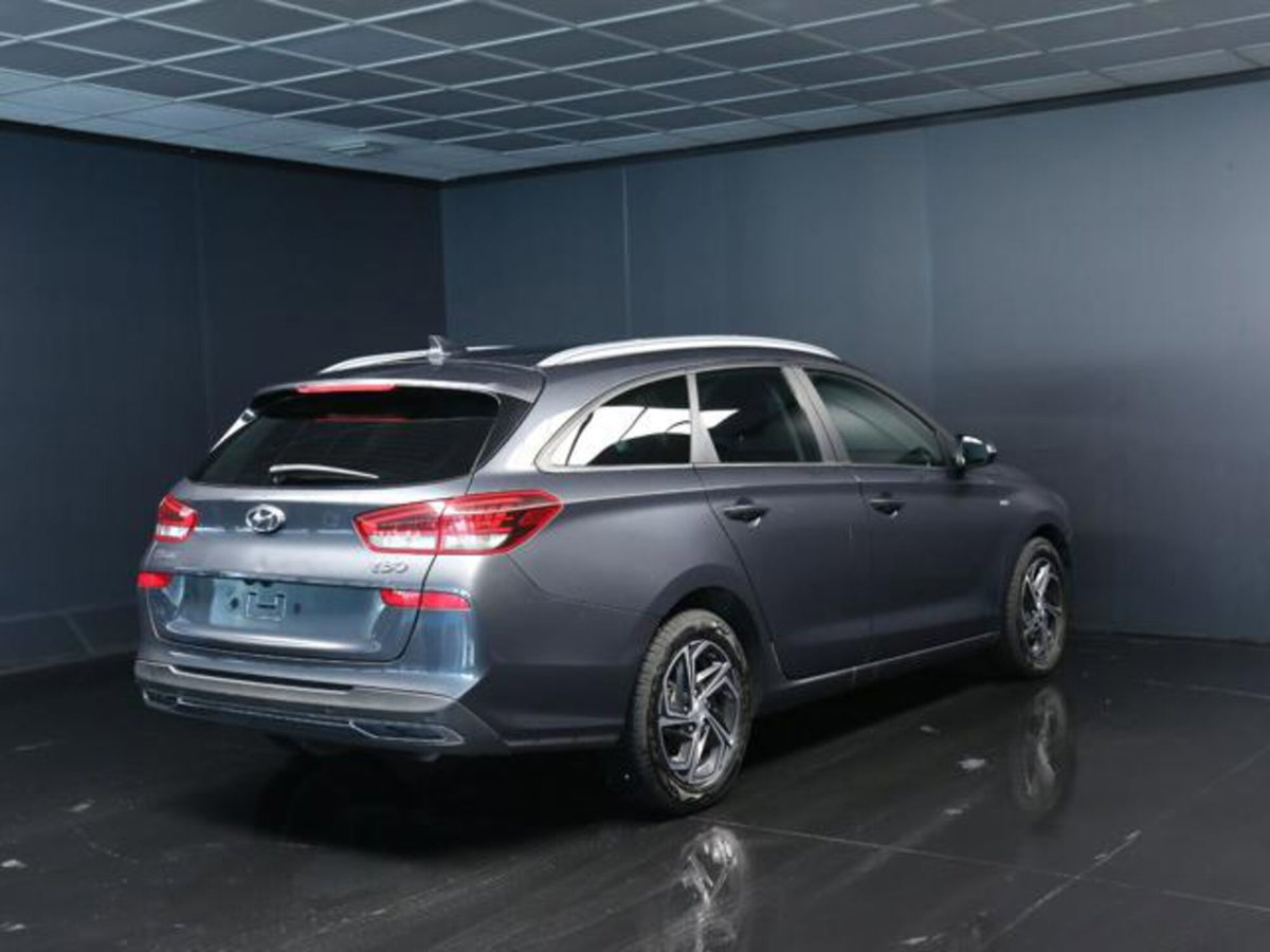 Hyundai i30 Fastback 1.0 T-GDI iMT 48V Prime (4)
