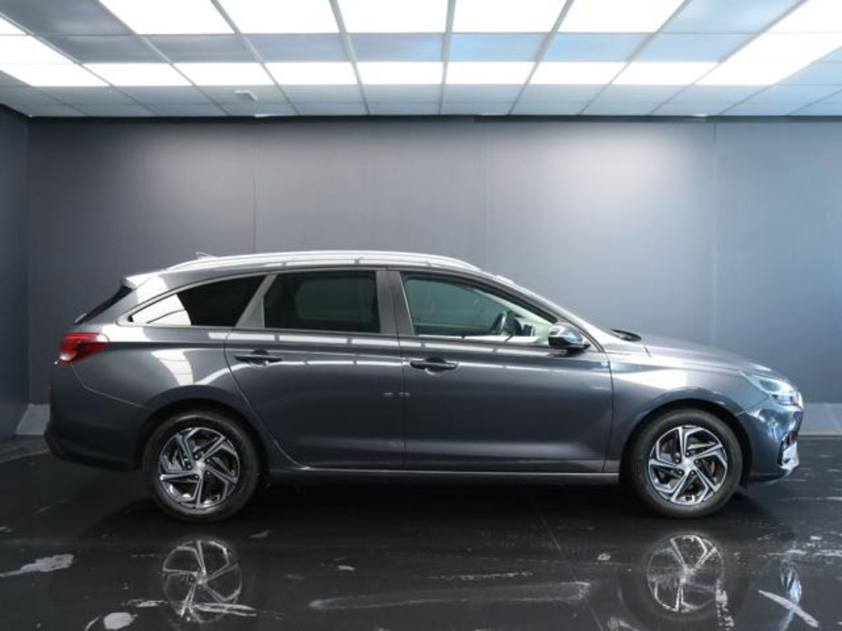 Hyundai i30 Fastback 1.0 T-GDI iMT 48V Prime (6)