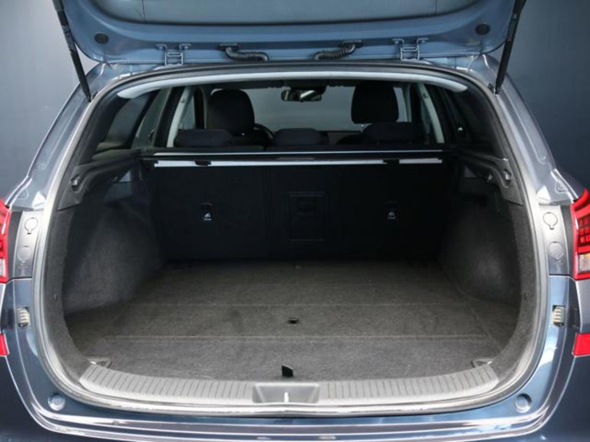 Hyundai i30 Fastback 1.0 T-GDI iMT 48V Prime (7)
