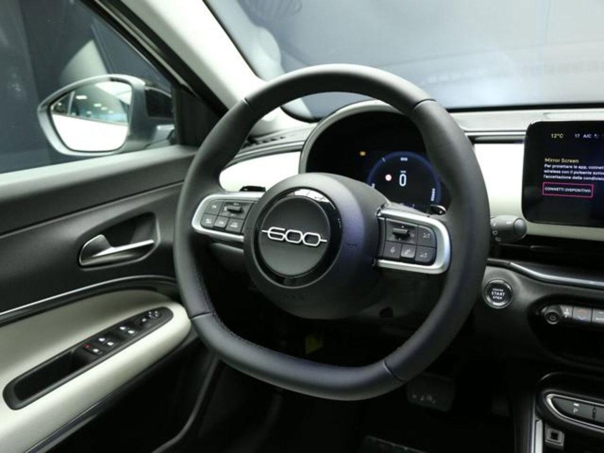 Fiat 600 1.2 hybrid La Prima II 145cv auto (12)