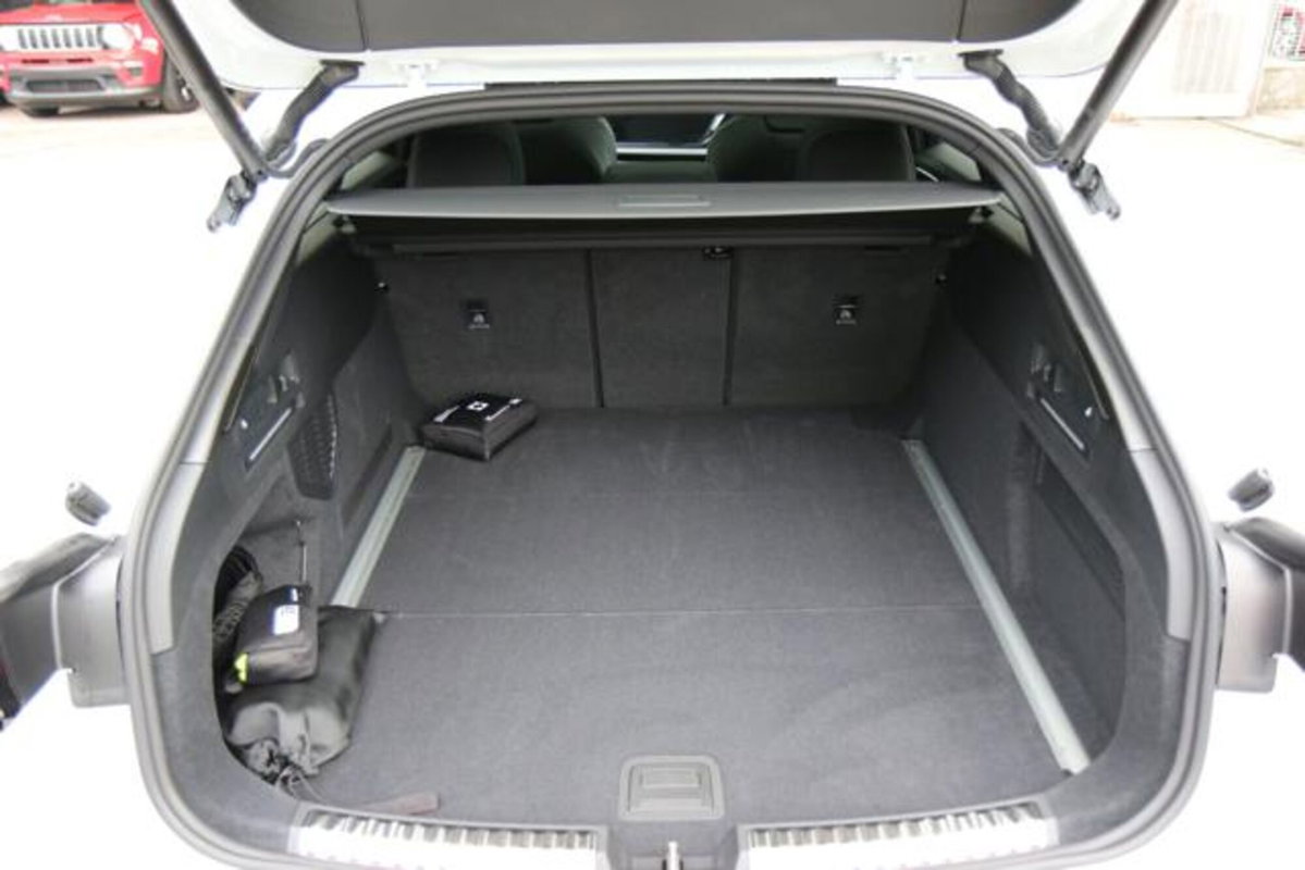 Audi A6 Avant 2.0 tdi mhev + S line edition 204cv s-tronic (4)