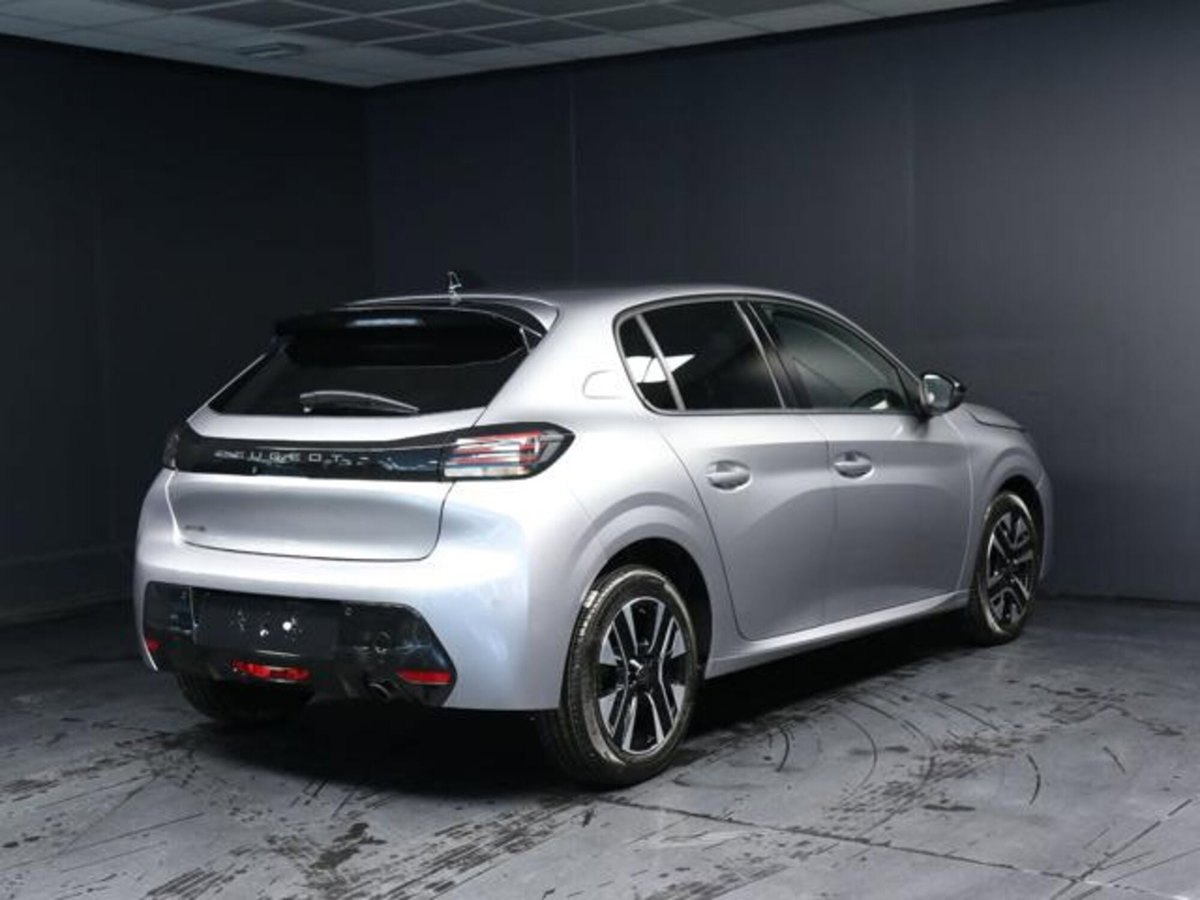 Peugeot 208 PureTech 100 Stop&Start 5 porte Allure (5)