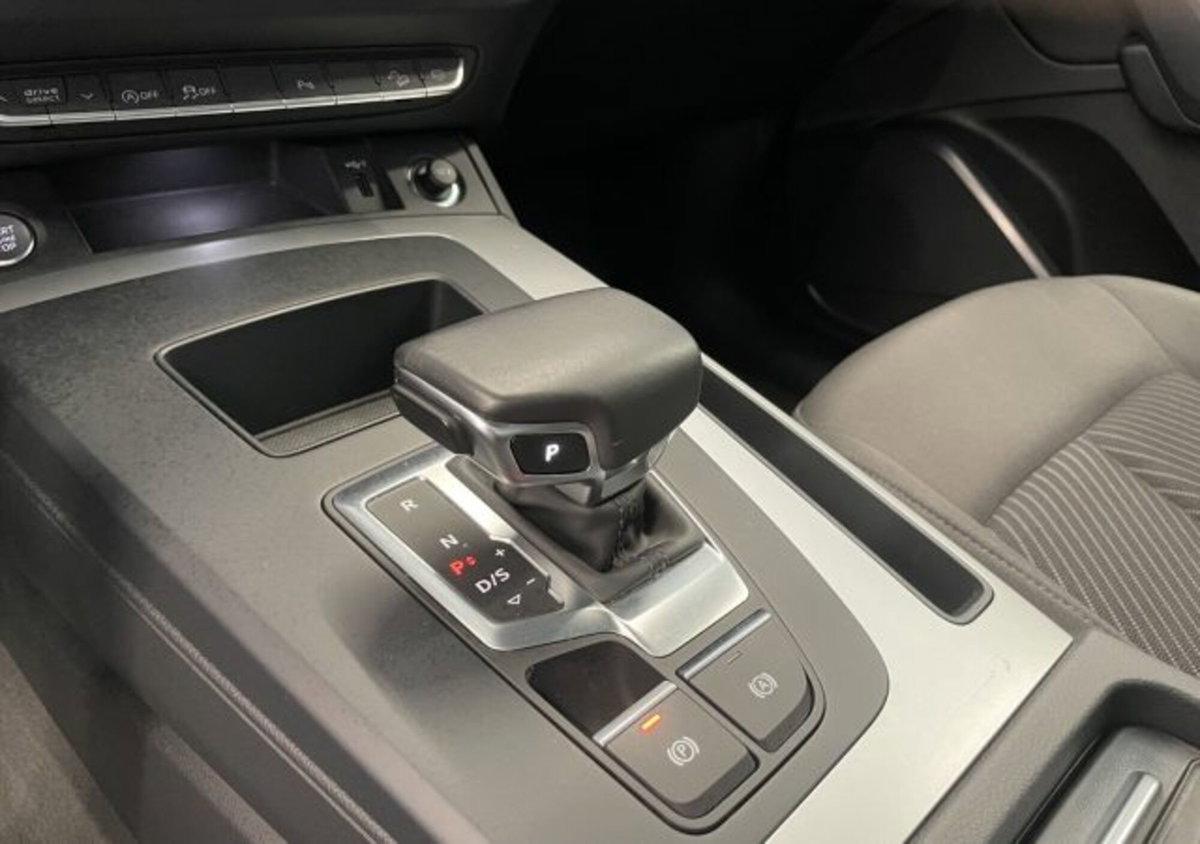 Audi Q5 2.0 tdi mhev+ Business Advanced quattro 204cv s-tronic (2)