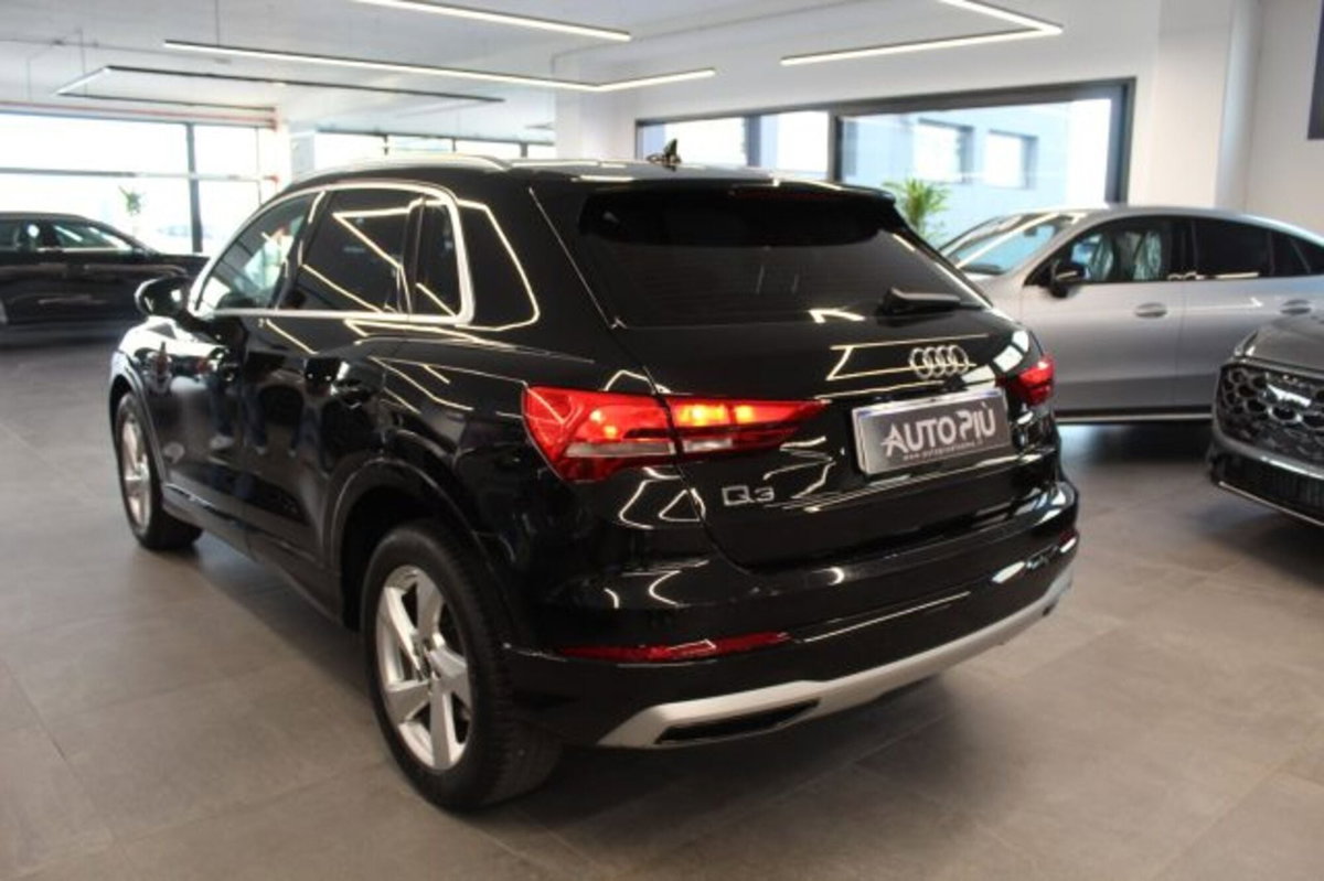 Audi Q3 2.0 tdi Business Advanced 150cv s-tronic (3)