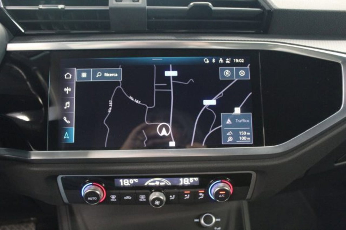 Audi Q3 2.0 tdi Business Advanced 150cv s-tronic (4)