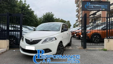 Lancia Ypsilon 1.0 FireFly 5 porte S&S Hybrid Gold Plus usata