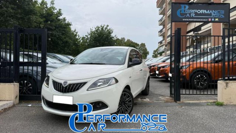 Lancia Ypsilon 1.0 FireFly 5 porte S&S Hybrid Gold Plus