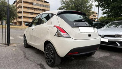 Lancia Ypsilon 1.0 FireFly 5 porte S&S Hybrid Gold Plus (3)