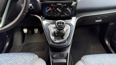Lancia Ypsilon 1.0 FireFly 5 porte S&S Hybrid Ecochic A. Ferretti (12)