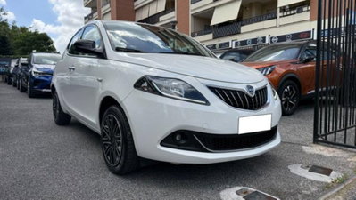 Lancia Ypsilon 1.0 FireFly 5 porte S&S Hybrid Ecochic A. Ferretti (2)