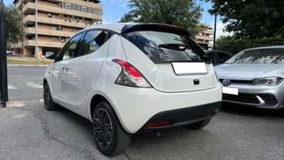 Lancia Ypsilon 1.0 FireFly 5 porte S&S Hybrid Ecochic A. Ferretti (3)