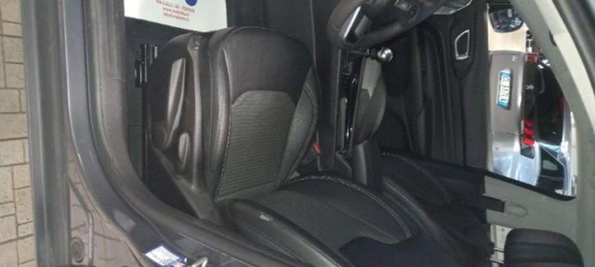Jeep Compass 1.6 Multijet II 2WD Limited (7)