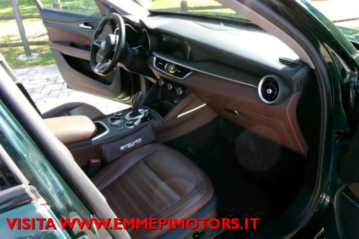 Alfa Romeo Stelvio Stelvio 2.2 Turbodiesel 210 CV AT8 Q4 Ti (11)